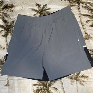 NWT Men’s M Xersion shorts